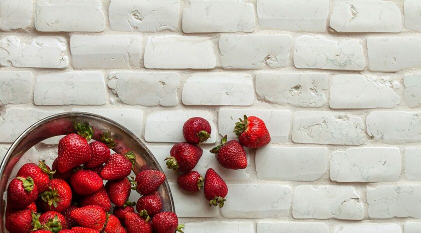 Timeworn Antico with strawberries