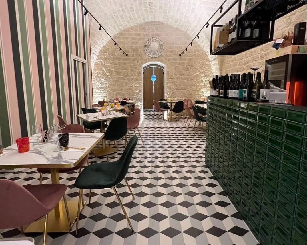 Brasserie Form Rombo